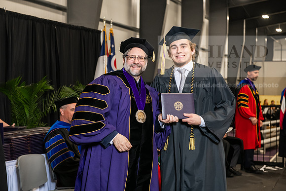 049SPGradBachelorScience0525AWB_3814