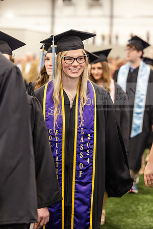 371SpGradProcessional0524CCP10302