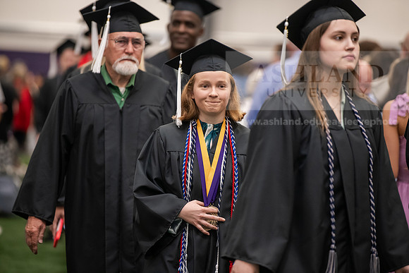 154SpGradProcessional0525AWB_2418