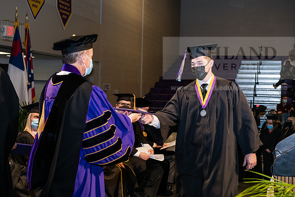 038BachelorEducationWiGrad1221ALW_7038
