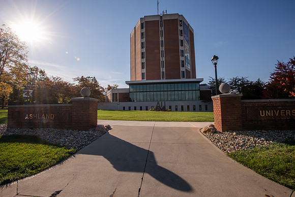FallCampusLife1024AWB_5225