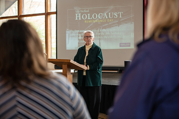 HolocaustRemembranceDay0423ALW_5717