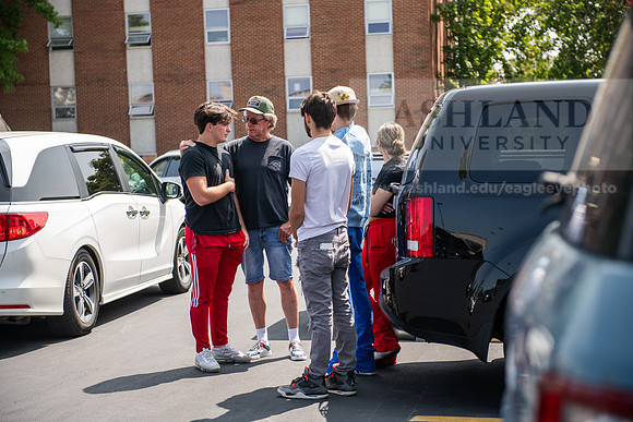 MoveInDay0824AWB_0505