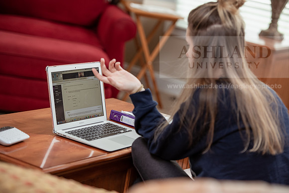 OnlineEducation0420ALW_1016