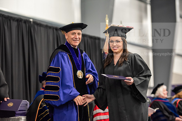 220SpGradBachelorScienceBusiness0524ALW_7944