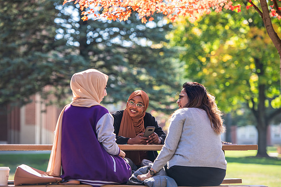 FallCampusLife1024AWB_5876