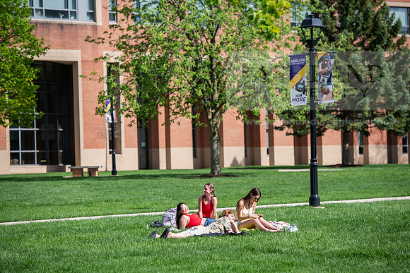 093SpringCampusLife0425AWB_9985