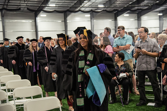 039SpGradProcessional0524TR_DSC_4917