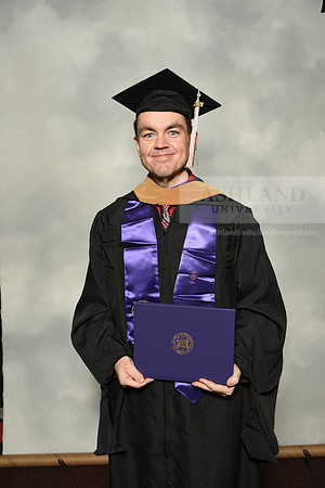 023MasterBusinessWiGrad1221MP7_0663