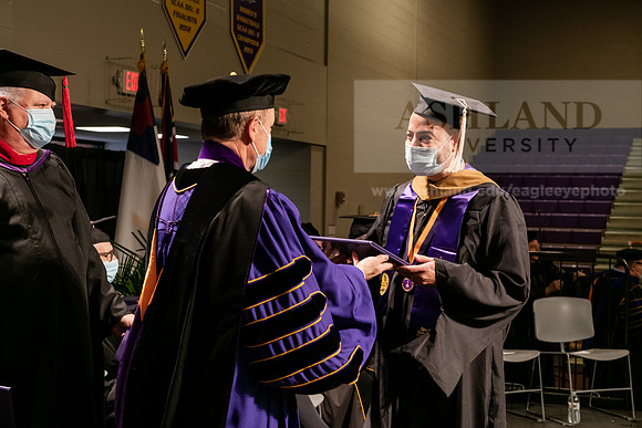120MasterBusinessWiGrad1221ALW_6765