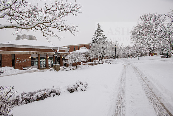 WinterCampusLife0123ALW_3281