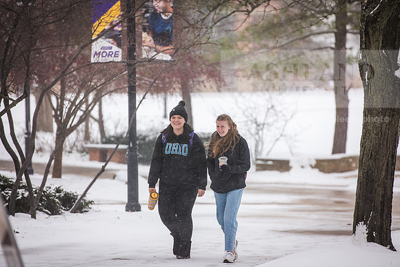 StudentsReturnWinterCampus0125AWB_6887