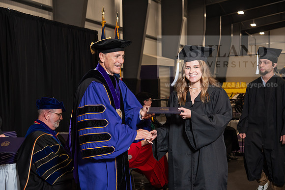 143SpGradBachelorArts0524TR_DSC_5272