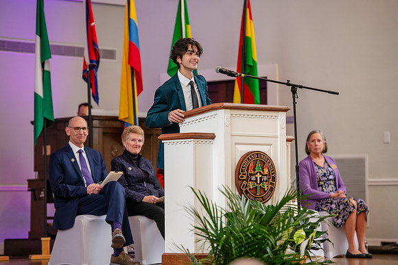 PresPeedeInauguration1024AWB_6411