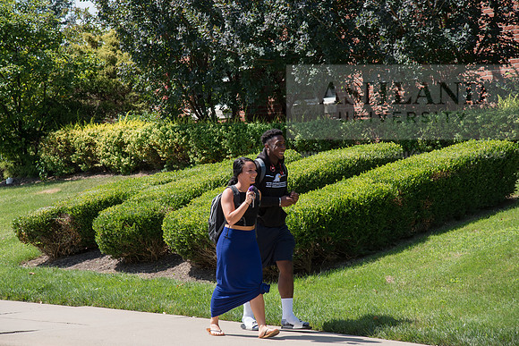 StudentsCampus0816ALW_0425