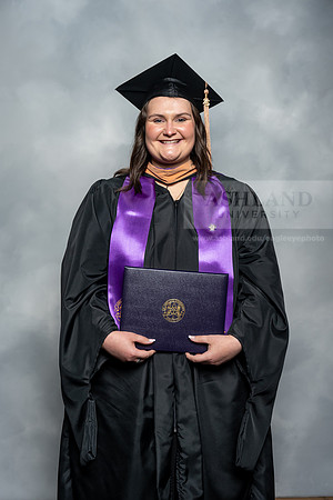 206SpGradMasterBusinessAdmin0525AU-Graduation-2025-Andrew-0486