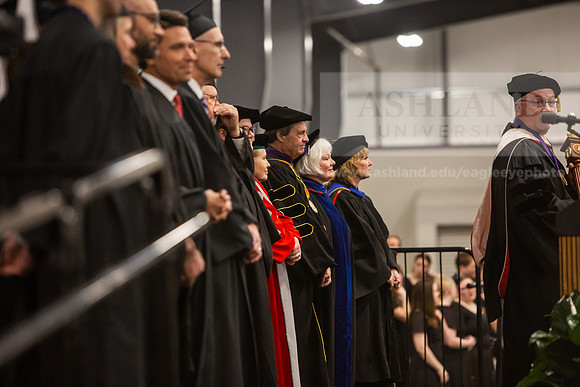 013SpGradProcessional0525JH6Q8B8105