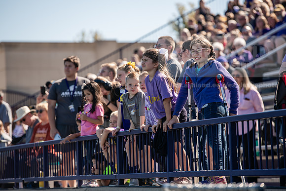HOCOAUvOHDomFootballGame1024AWB_0800