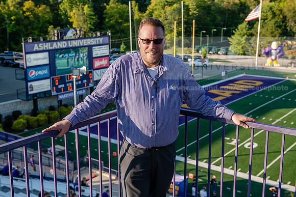 AUvIUPFootball0924AWB_3472