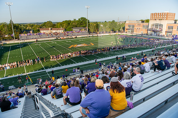 AUvIUPFootball0924AWB_3495