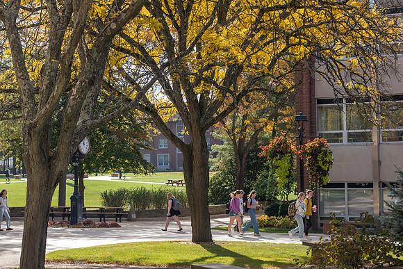 FallCampusLife1024AWB_5554