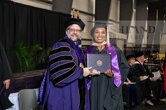 113SpGradMasterBusinessAdmin0525AWB_3130