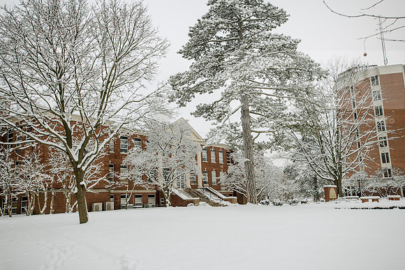 WinterCampusLife0123ALW_3222
