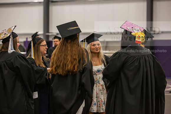 033SpGradPreCeremony0525JH6Q8B7966