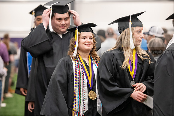 147SpGradProcessional0524AWB_8577