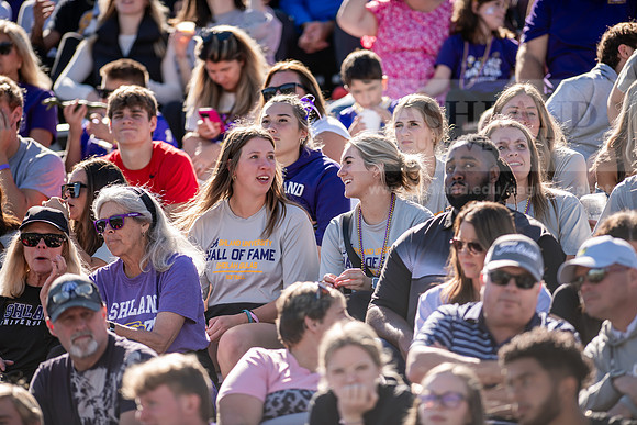 HOCOAUvOHDomFootballGame1024AWB_0681