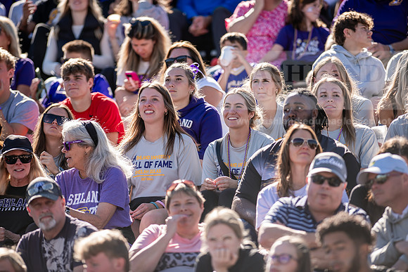 HOCOAUvOHDomFootballGame1024AWB_0684