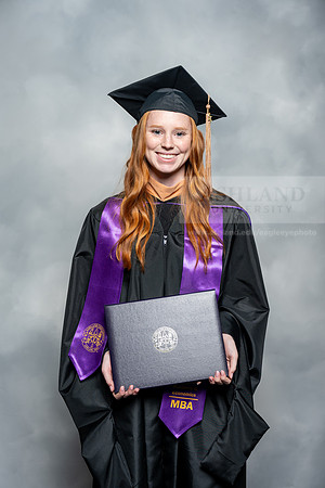 119SpGradMasterBusinessAdmin0525AU-Graduation-2025-Andrew-0448