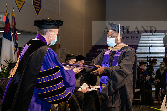 098MasterBusinessWiGrad1221ALW_6750