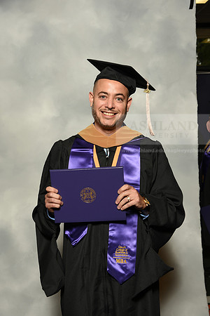 121MasterBusinessWiGrad1221MP7_0733