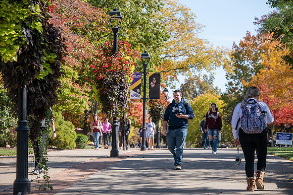FallCampusLife1024AWB_5744