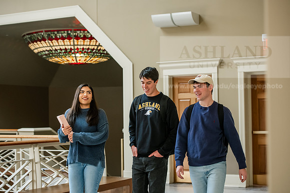 AdmissionsLatinoHispanicMarketing0125AWB_9790