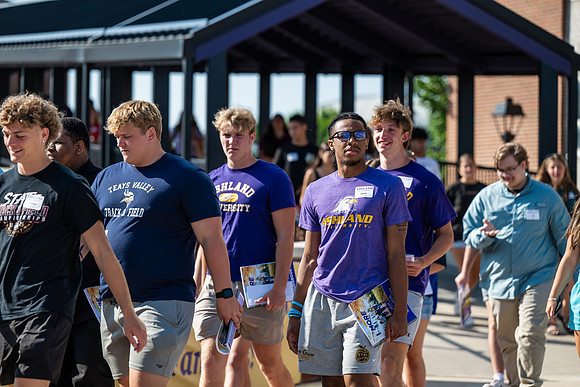 SummerOrientationNo2_0625AWB_0940