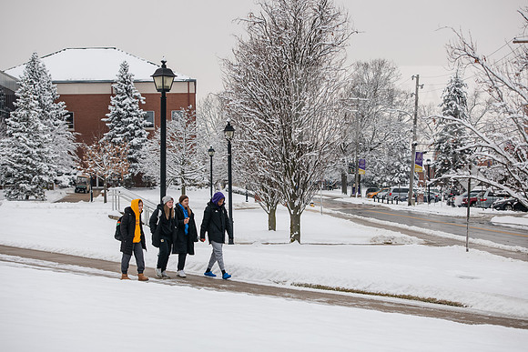 WinterCampusLife0123ALW_2875