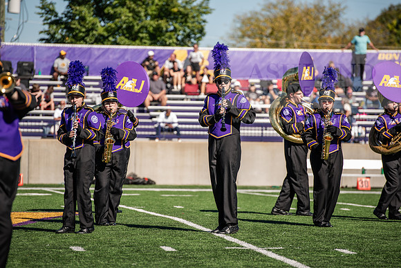 HOCOAUvOHDomFootballGame1024AWB_0875