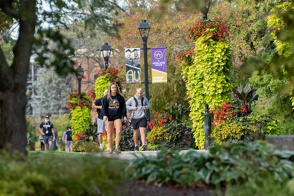 CampusLifeFall1021ALW_3105