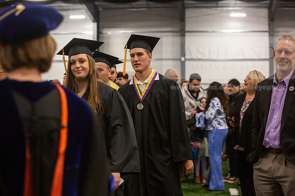 178SpGradProcessional0525JH6Q8B8205