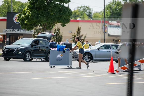 MoveInDay0824AWB_0401