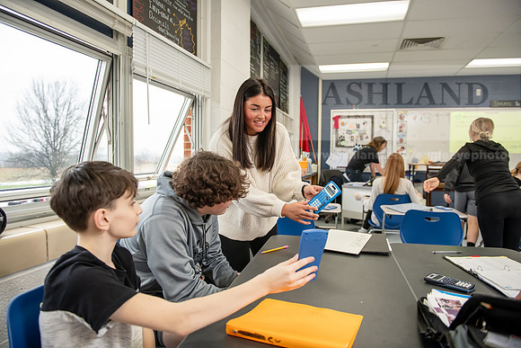 EducationStudentTeachingBurdette0424AWB_2205