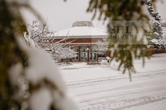 WinterCampusLife0123ALW_3249