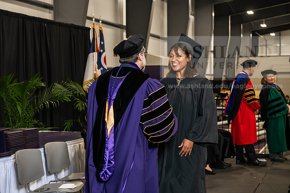 039SPGradBachelorScienceEducation0525AWB_4501