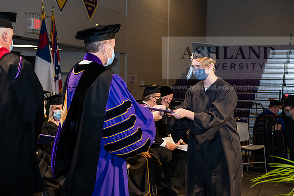 023BachelorEducationWiGrad1221ALW_7028