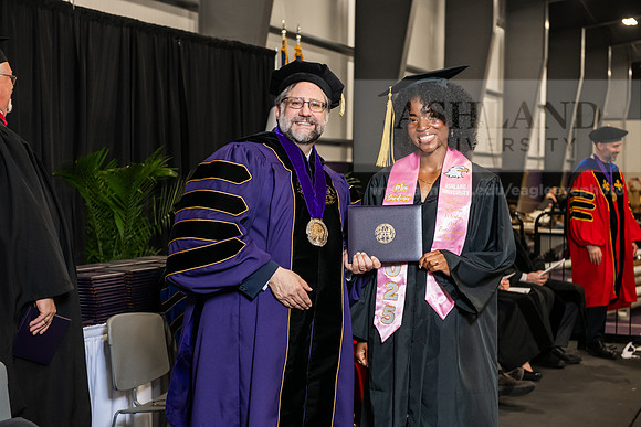 160SPGradBachelorScience0525AWB_3904