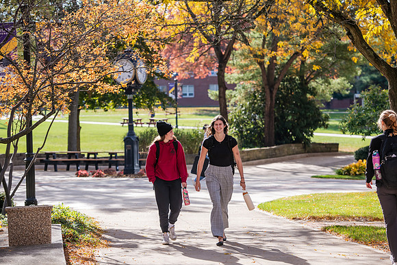 FallCampusLife1024AWB_5522