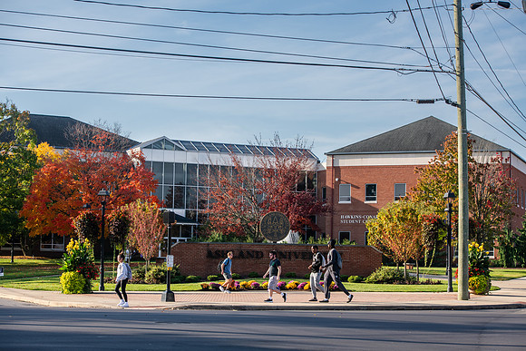 FallCampusLife1024AWB_4998