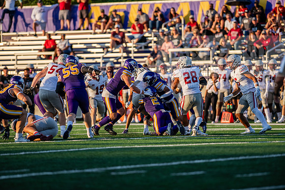 AUvIUPFootball0924AWB_3550